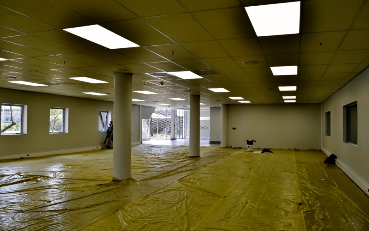 Warehouse for rent in Kosmosdal, Centurion, 7821 m²