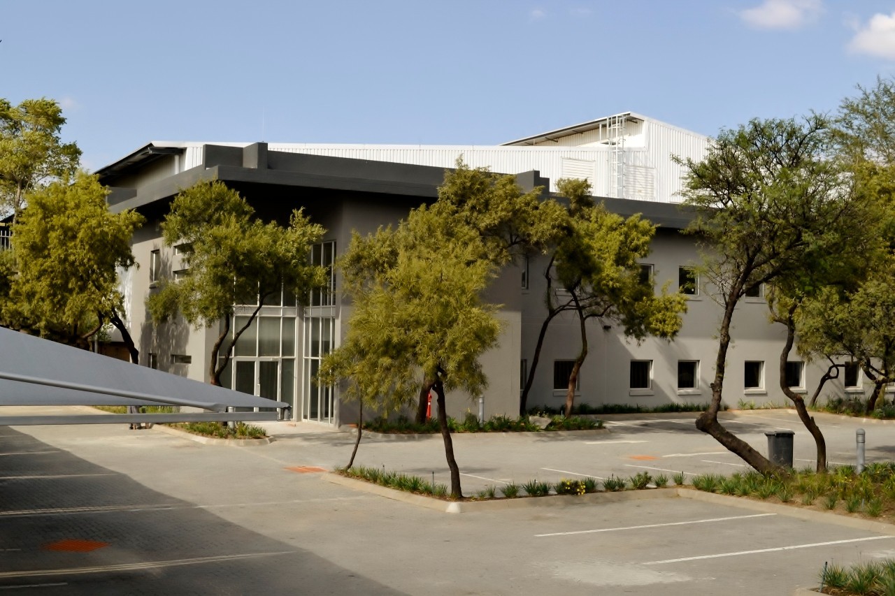 Warehouse for rent in Kosmosdal, Centurion, 7821 m²