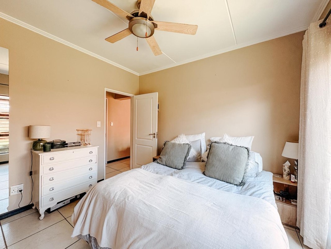 Apartment for sale in Greenstone Hill, Edenvale, 66 m²