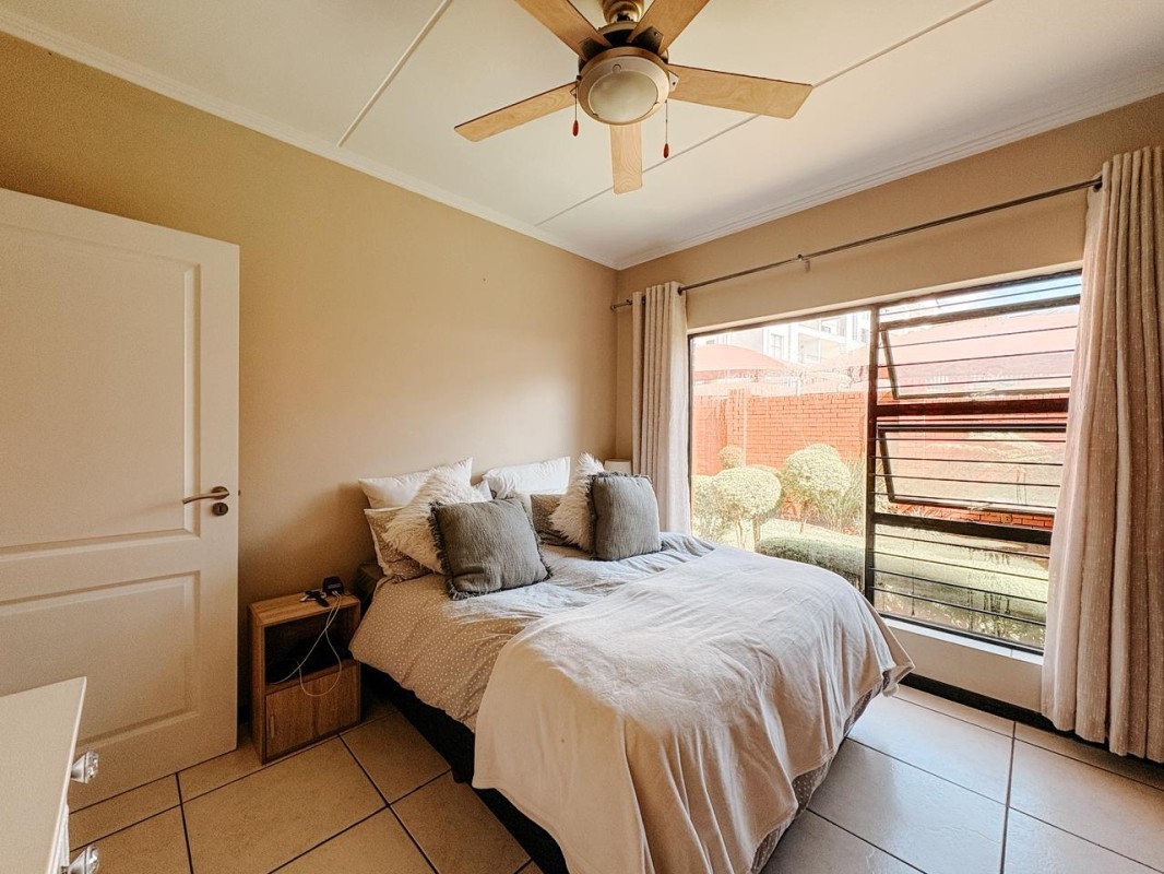 Apartment for sale in Greenstone Hill, Edenvale, 66 m²