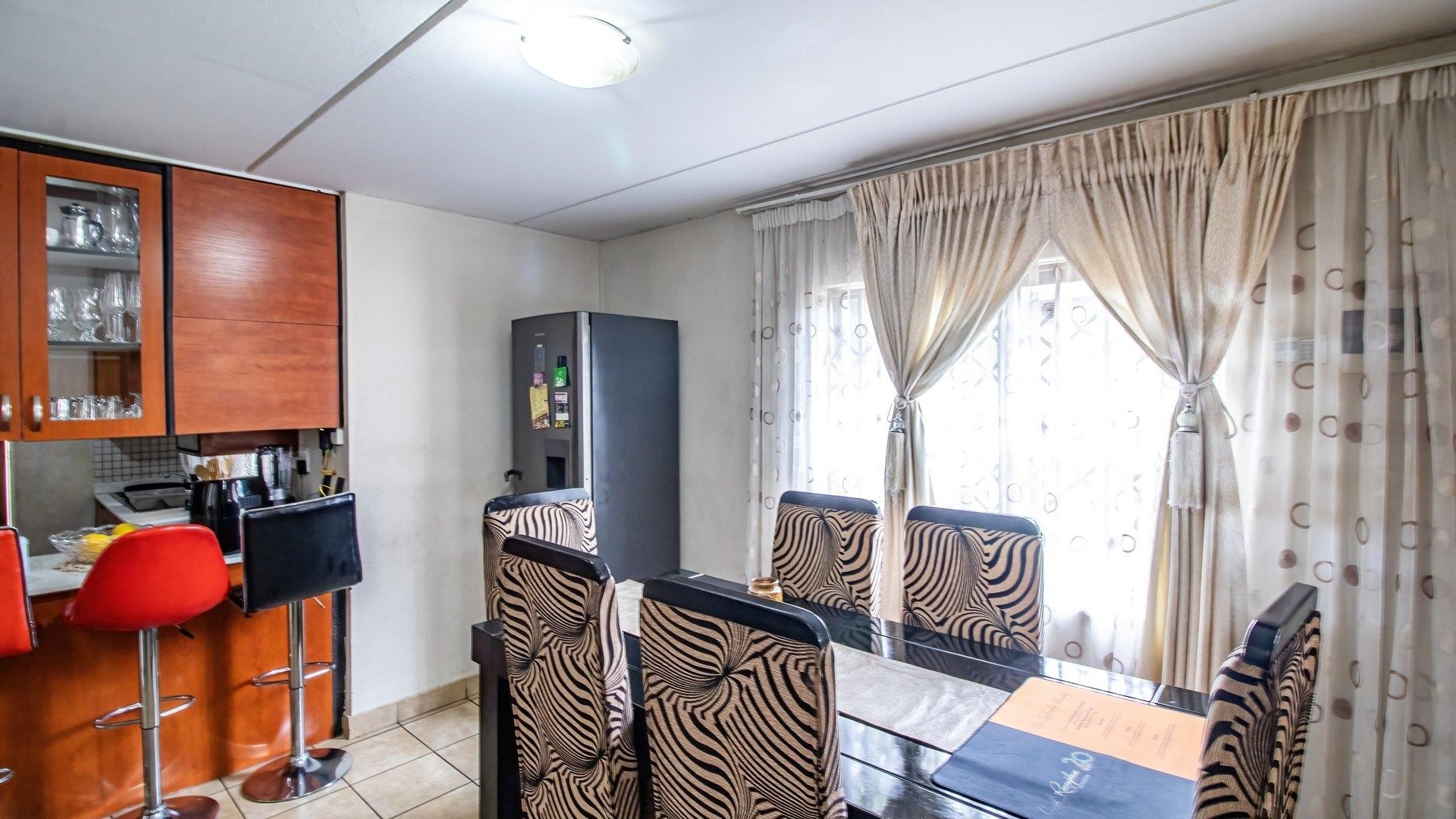 House For Sale in Leopard's Rest Security Estate, Albertsdal, Alberton