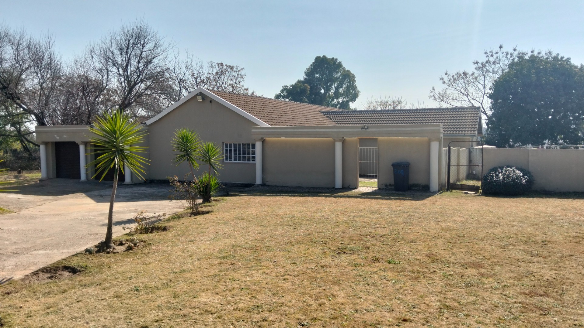 Small Holding for sale in Knoppieslaagte, Centurion, 85000 m²