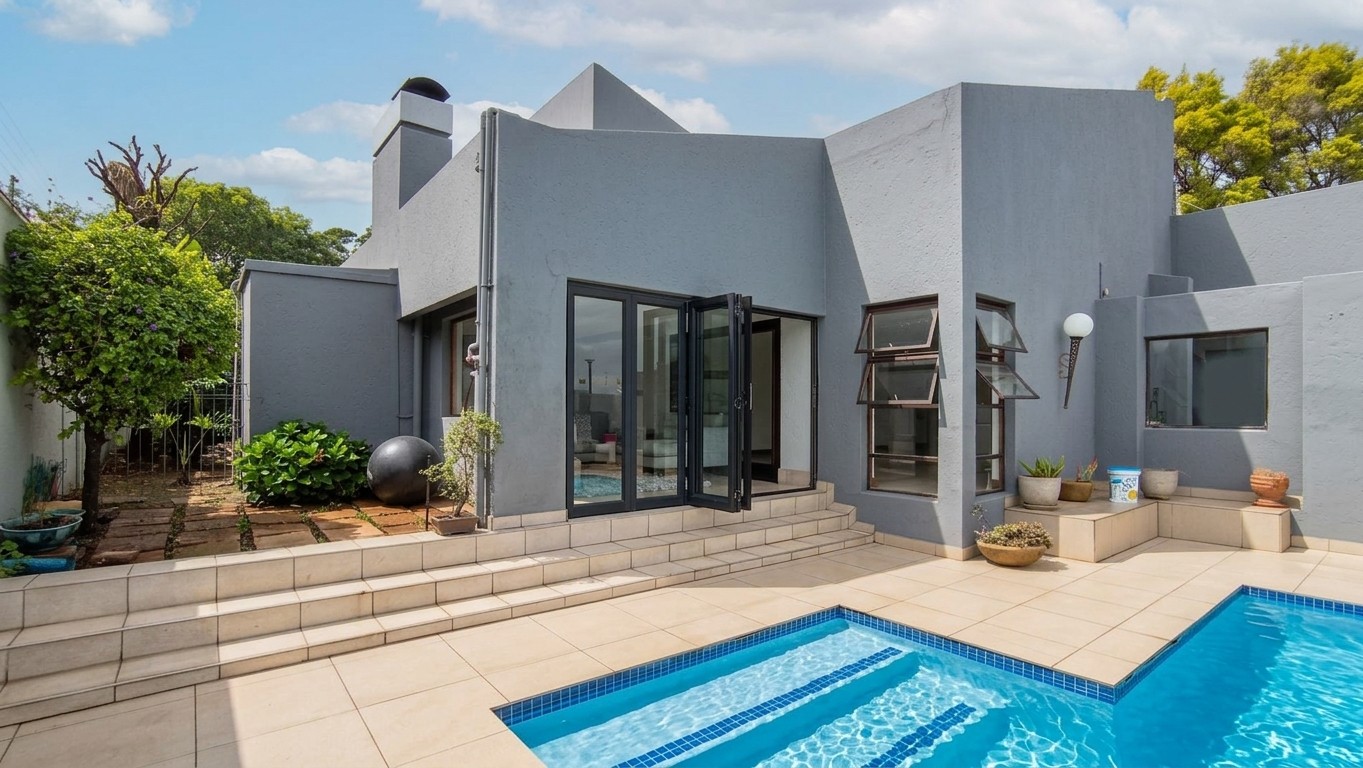 House for sale in Dowerglen, Edenvale, 449 m²