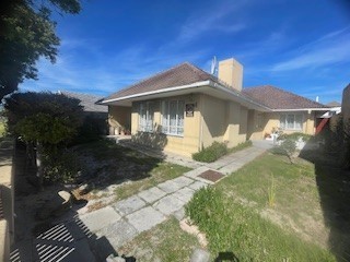 Spacious 4 Bedroom Family Home with Dual Access and Separate Entrance Potential in Heathfield