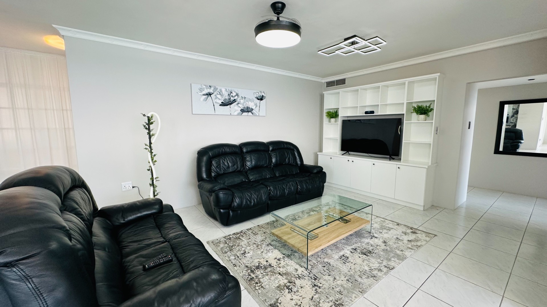 Apartment for rent in Umhlanga, KwaZulu Natal, 161 m²