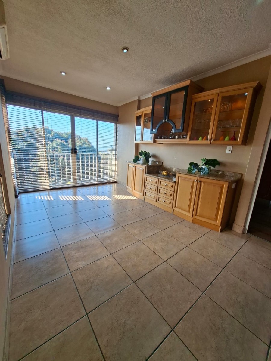House for sale in Reservoir Hills, Durban, KwaZulu Natal, 697 m²