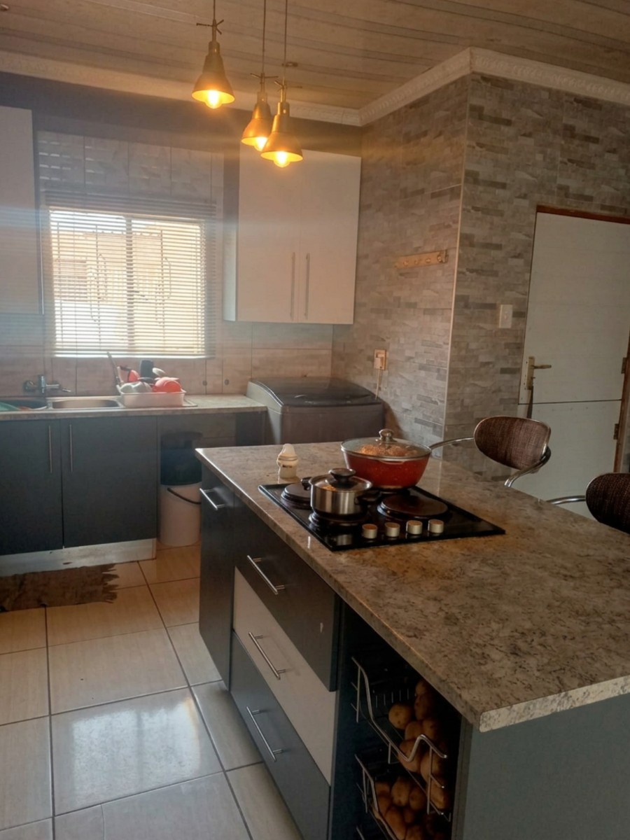 House for sale in Tsakane, Brakpan