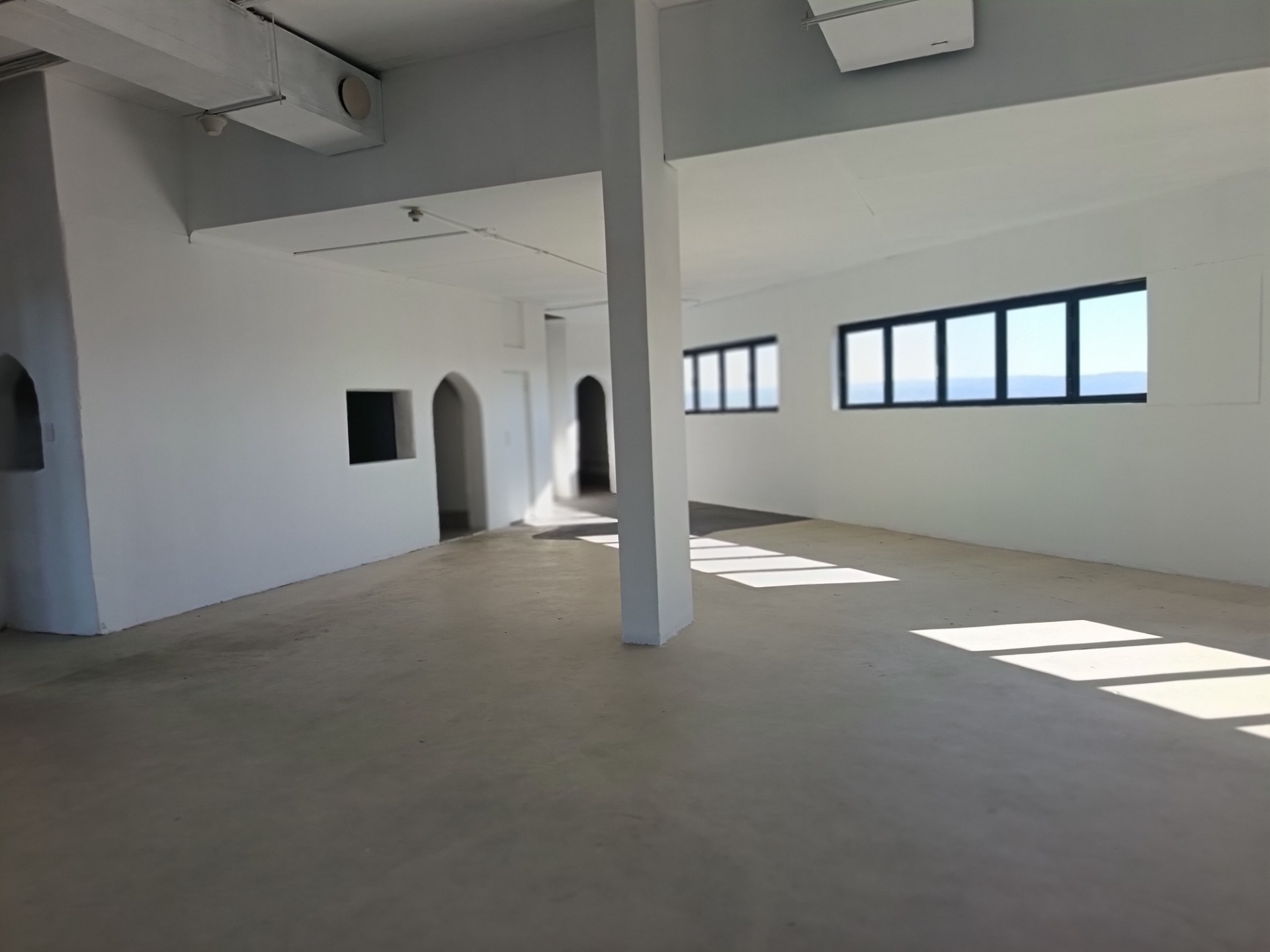 Restaurant for rent in Umhlanga Ridge, Umhlanga, KwaZulu Natal, 210 m²