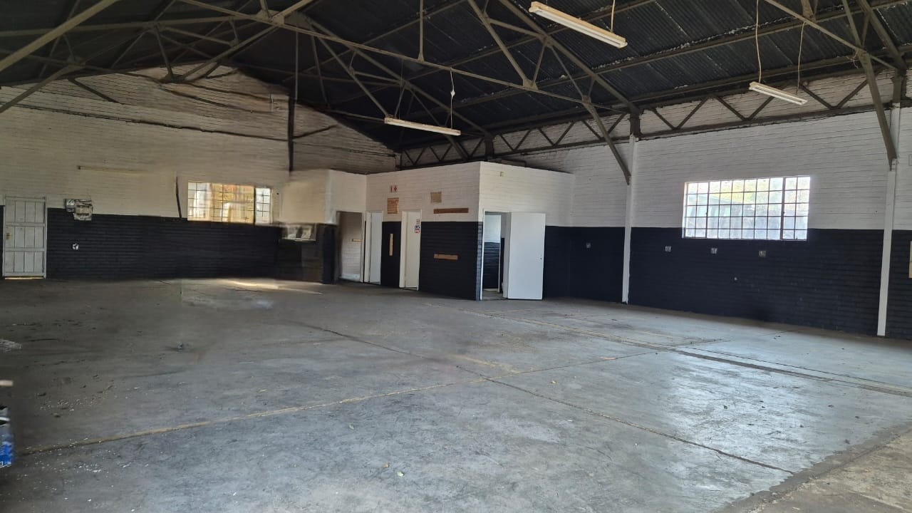 Industrial Property for rent in White River Central, White River, 324 m²