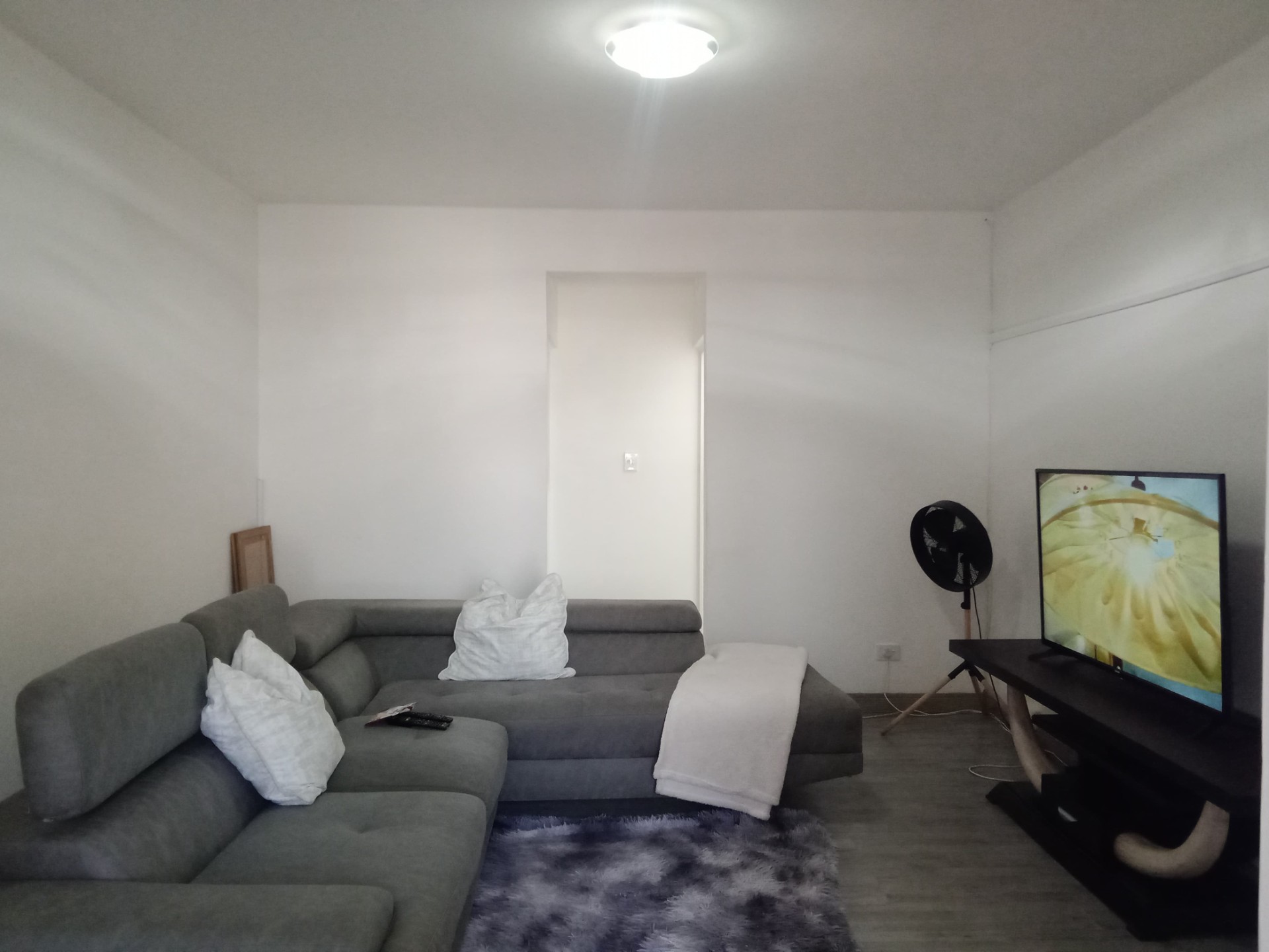 Studio Apartment for sale in Essenwood, Durban, KwaZulu Natal