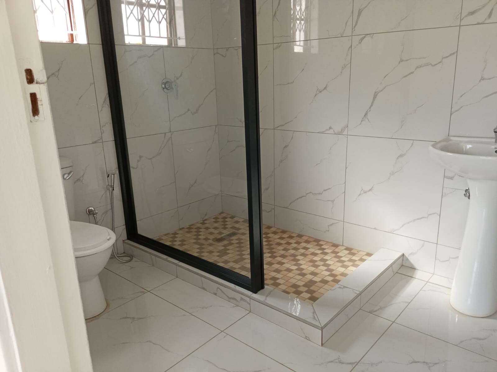 Duplex for rent in Overport, Durban, KwaZulu Natal, 90 m²