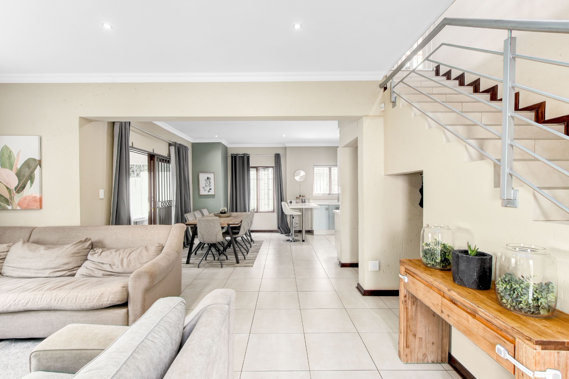 Townhouse for sale in Broadacres, Sandton, 282 m²