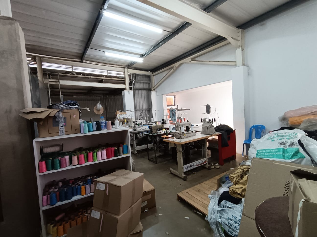 Warehouse for rent in Umhlanga, KwaZulu Natal, 494 m²
