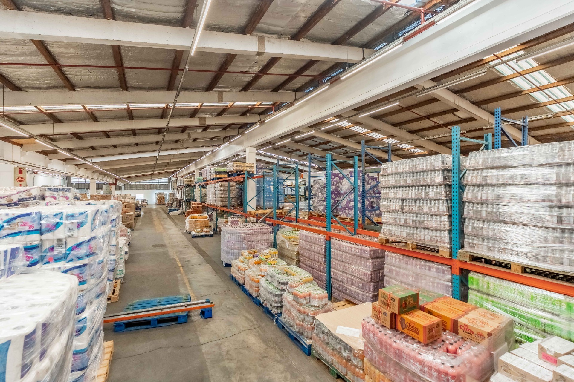 Warehouse for sale in New Germany, Pinetown, KwaZulu Natal, 5169 m²
