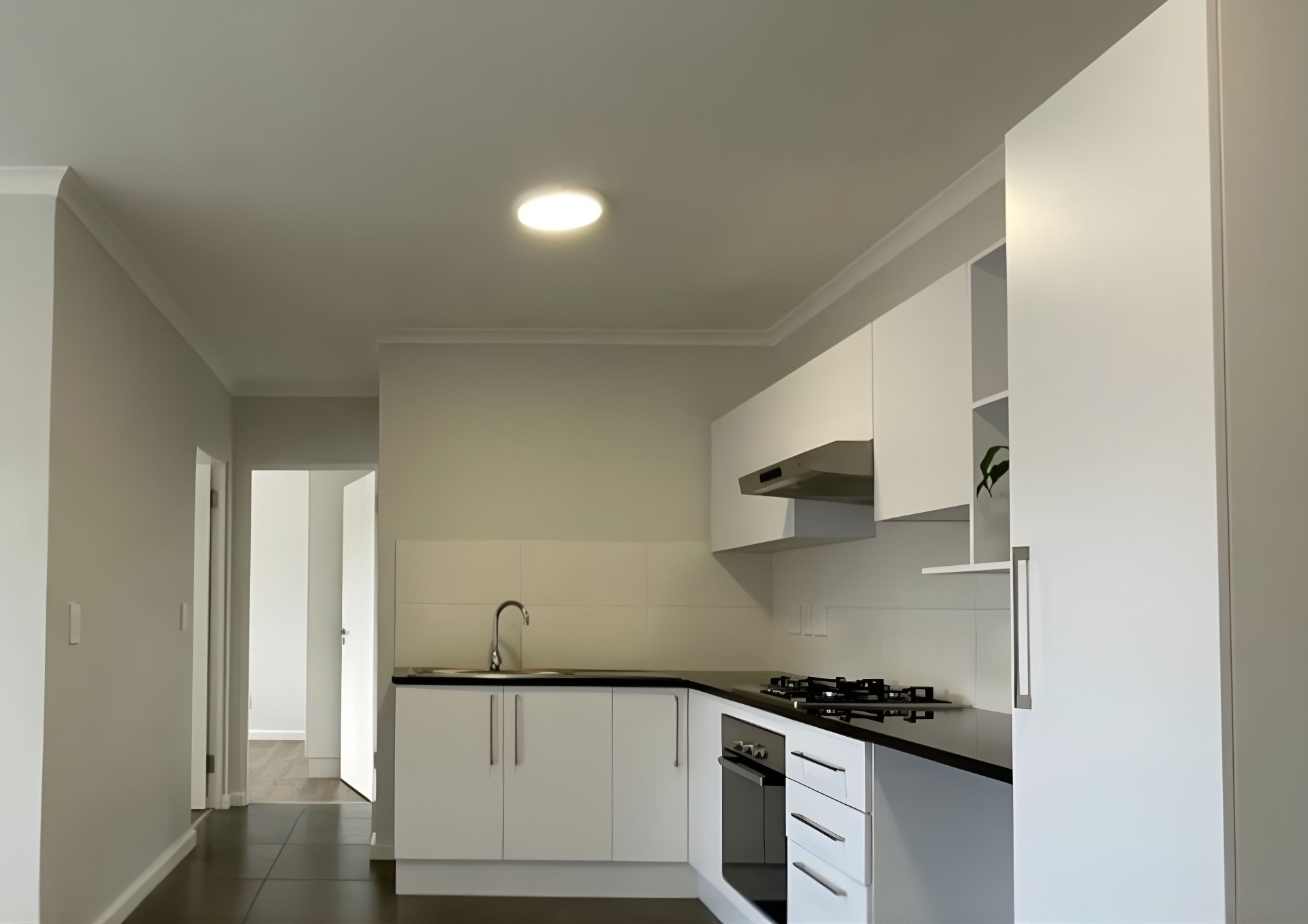 Apartment for rent in Burgundy Estate, Milnerton, 43 m²
