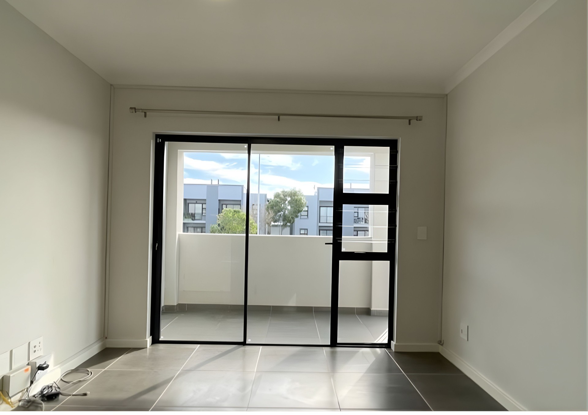 Apartment for rent in Burgundy Estate, Milnerton, 43 m²