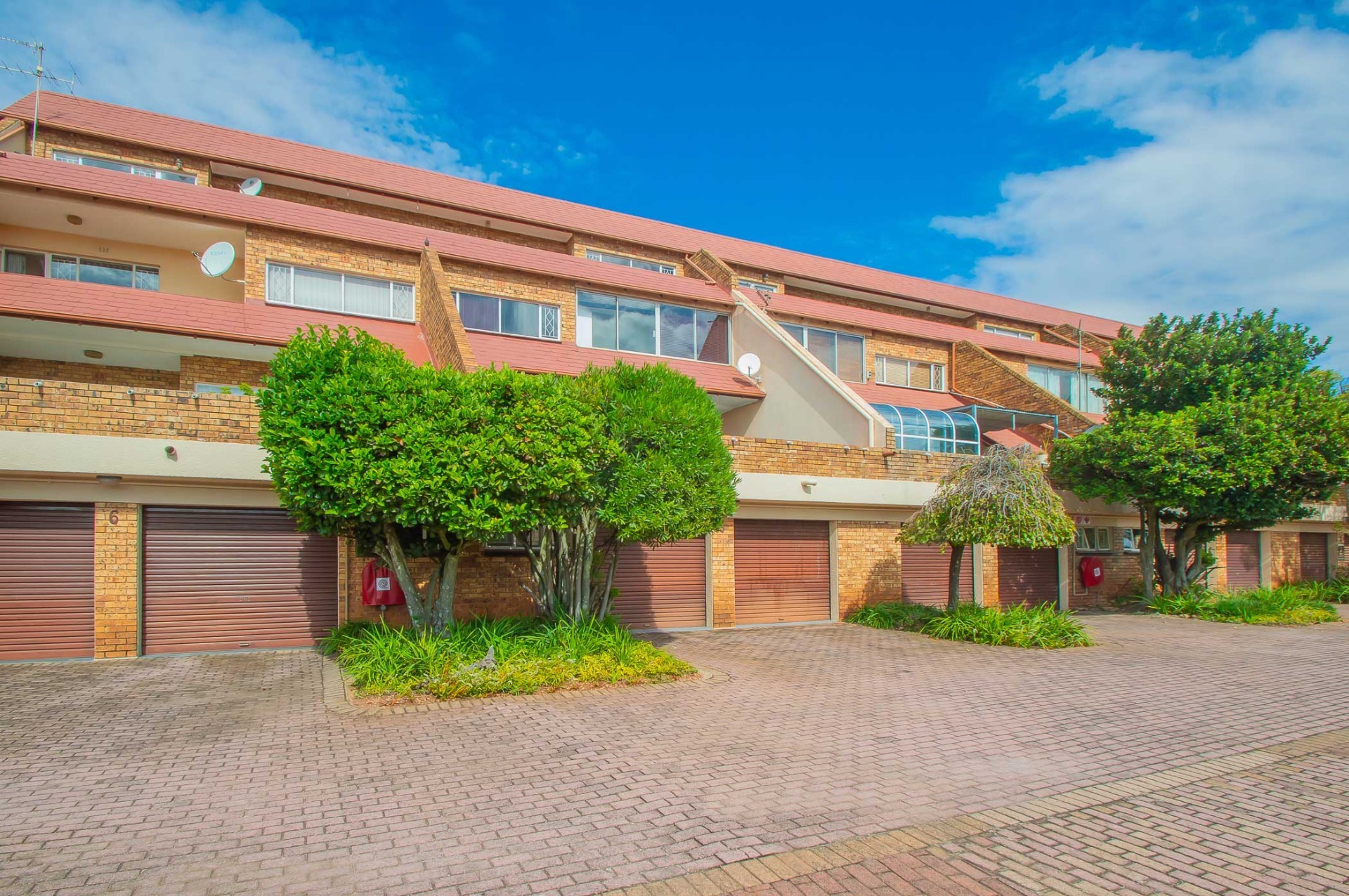 Penthouse for sale in Constantia Kloof, Roodepoort