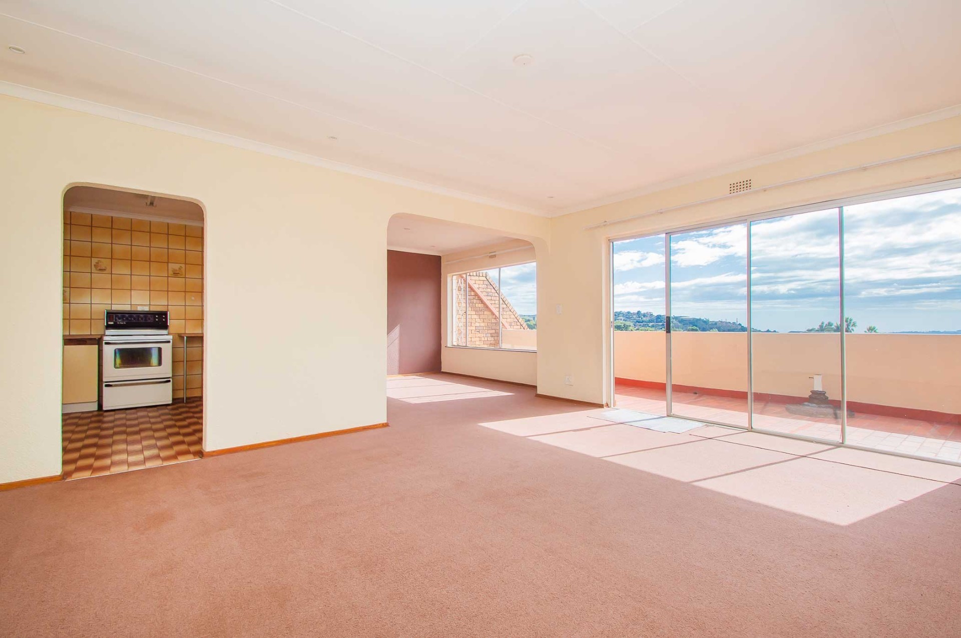 Penthouse for sale in Constantia Kloof, Roodepoort