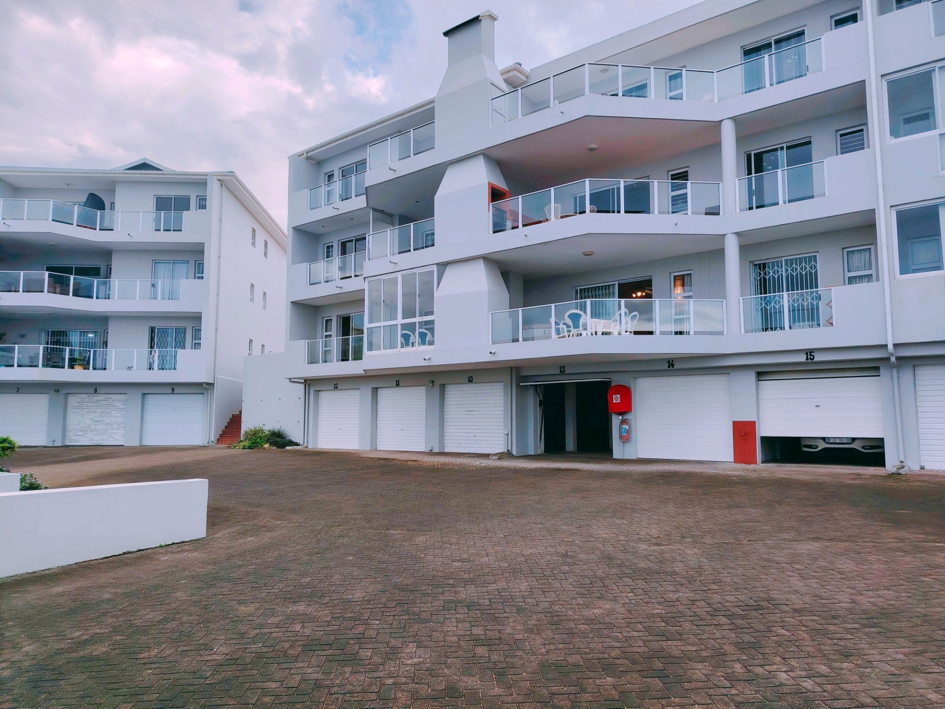 Apartment for sale in Ramsgate, Margate, KwaZulu Natal, 298 m²