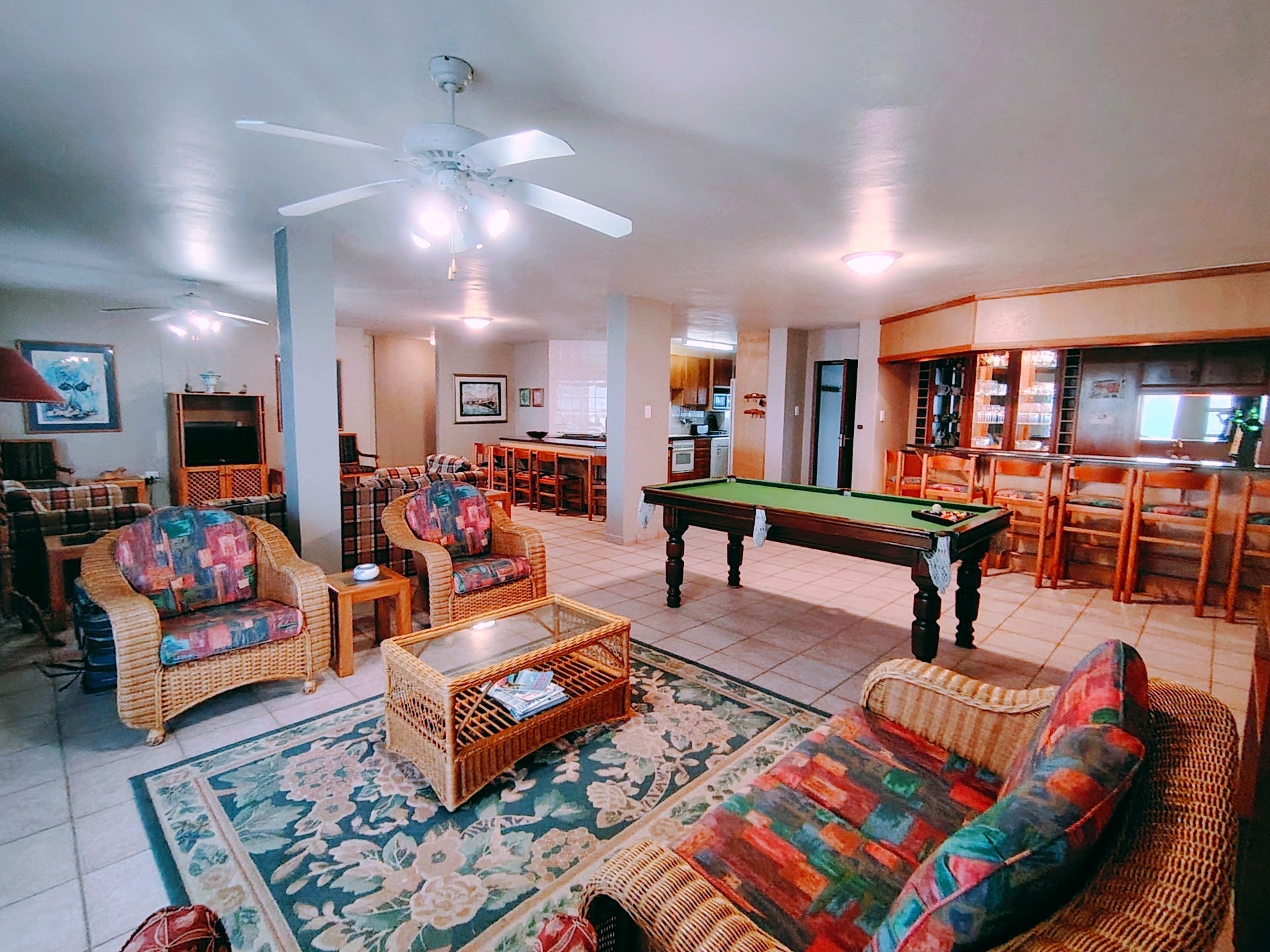 Apartment for sale in Ramsgate, Margate, KwaZulu Natal, 298 m²