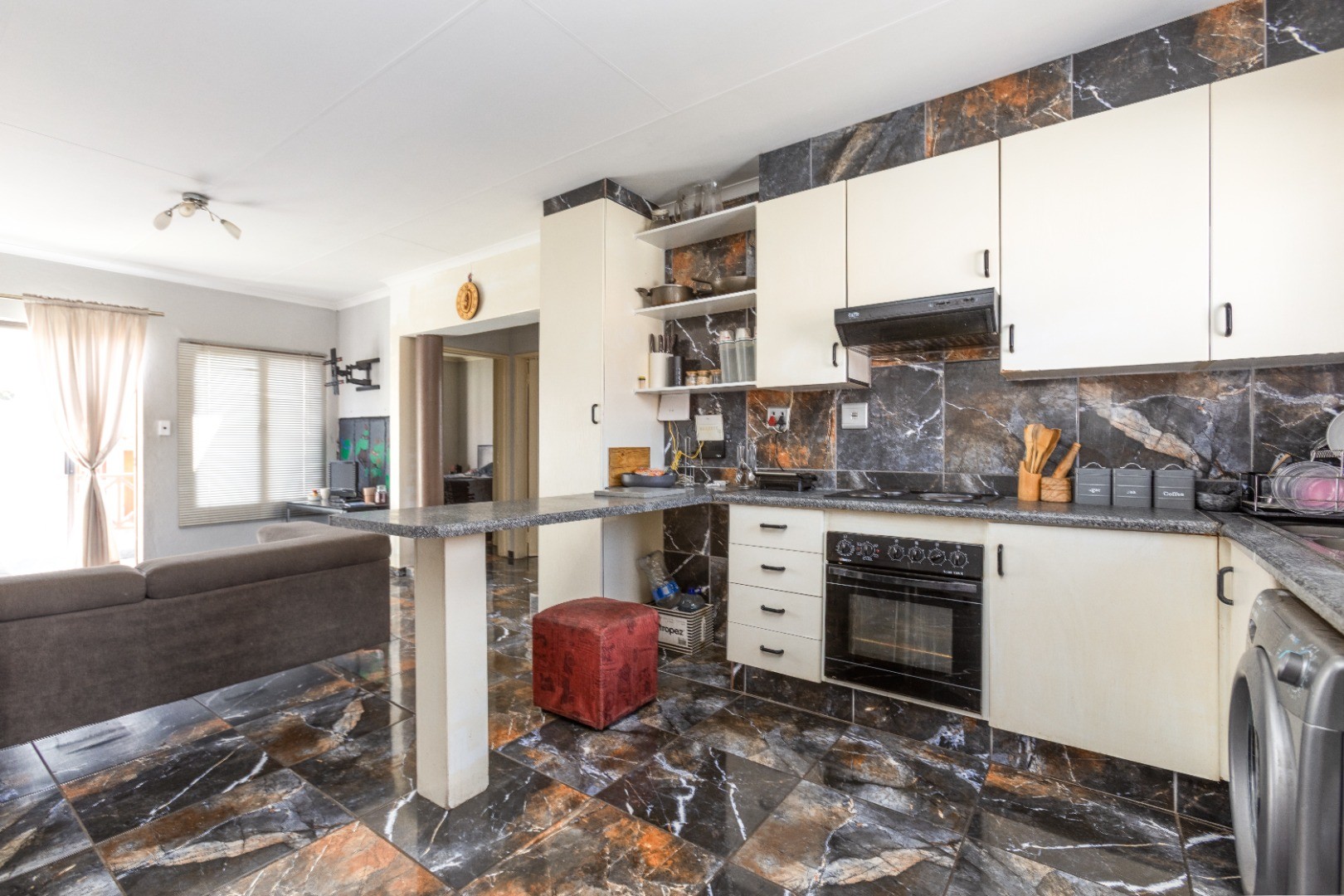 Apartment for sale in Northwold, Randburg, 71 m²
