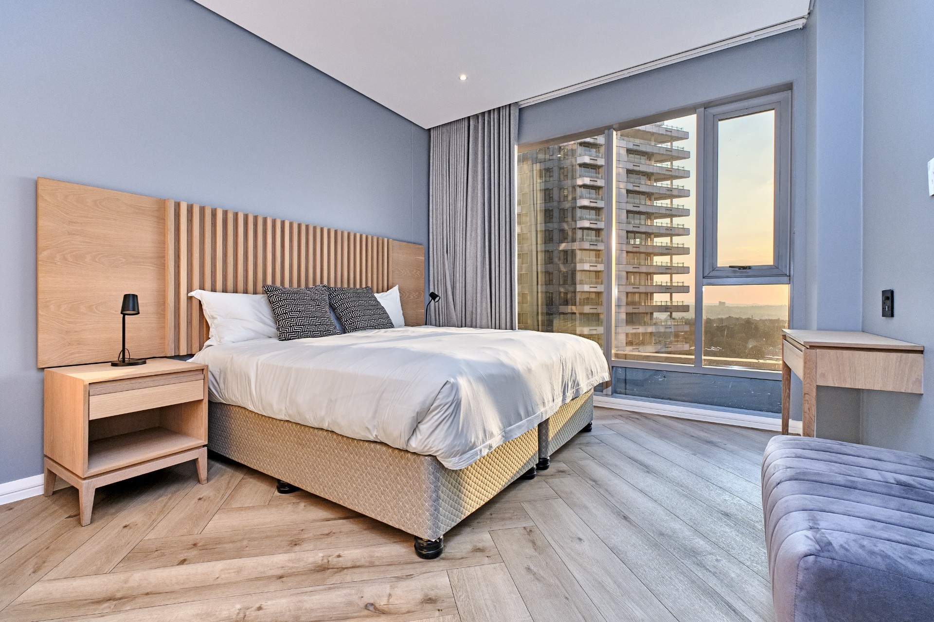 Furnished 2 bed Apartment With balcony