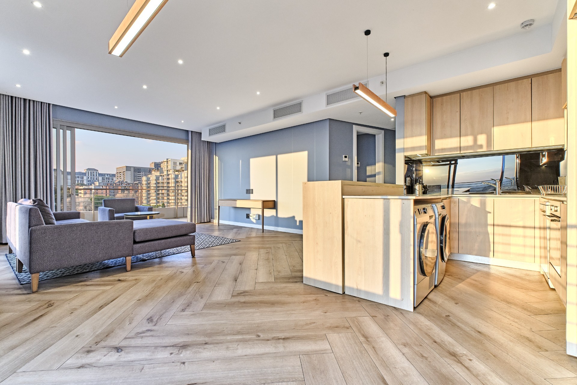 Furnished 2 bed Apartment With balcony