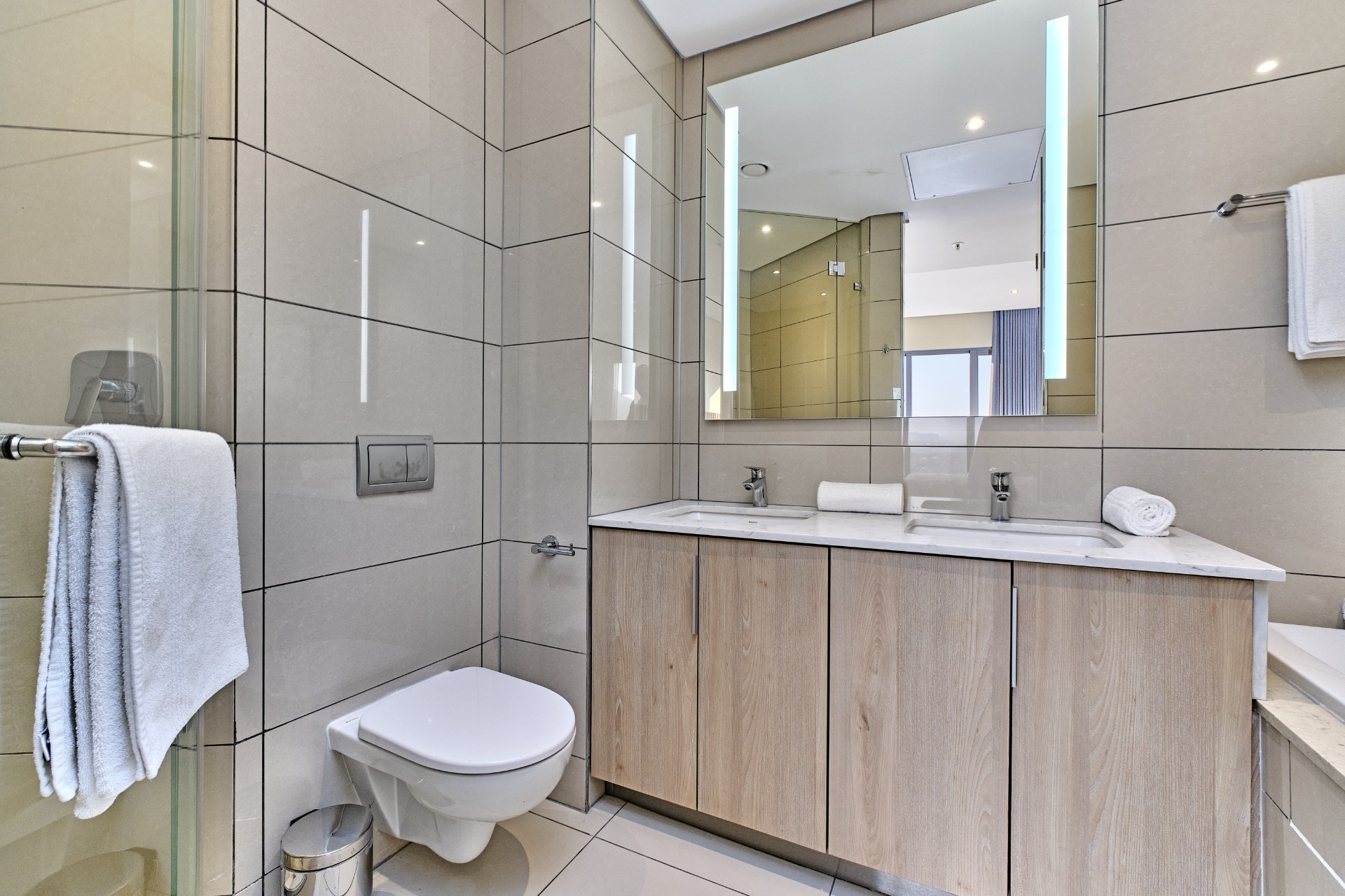 Apartment for rent in Sandton Central, Sandton, 119 m²