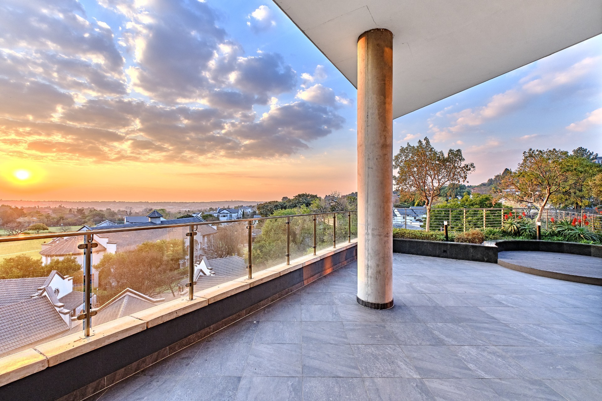 Commercial Property for rent in Benmore Gardens, Sandton, 490 m²