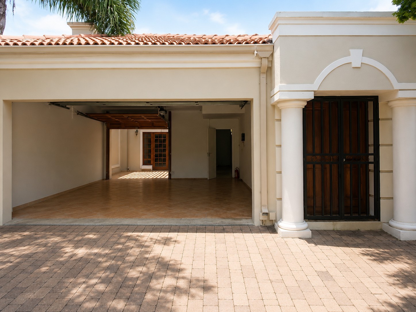House for sale in Nieuw Muckleneuk, Pretoria, 320 m²