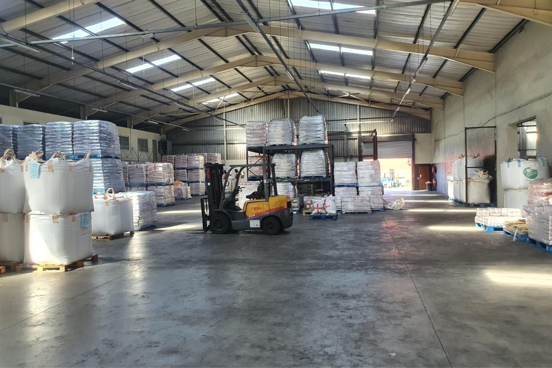 Warehouse For Sale in Windvogel, Bethelsdorp, Port Elizabeth