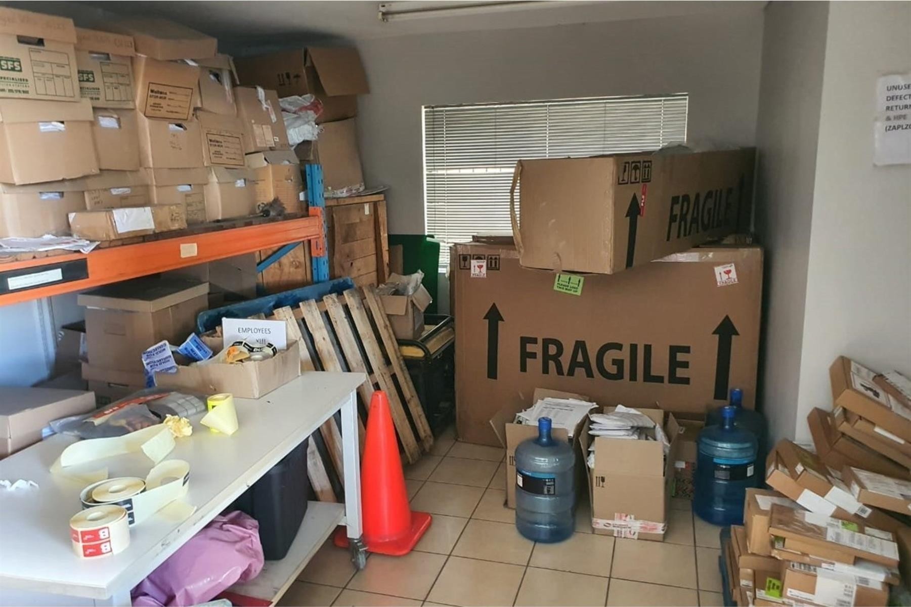 Warehouse for rent in Walmer, Port Elizabeth, 117 Albert Road, Walmer, Port Elizabeth, Eastern Cape, 280 m²