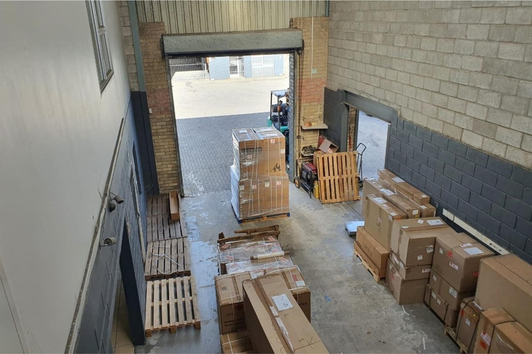 Warehouse To Rent in Walmer, Port Elizabeth 5