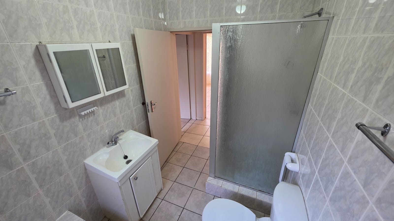 Townhouse for sale in Wilro Park, Roodepoort, 67 m²