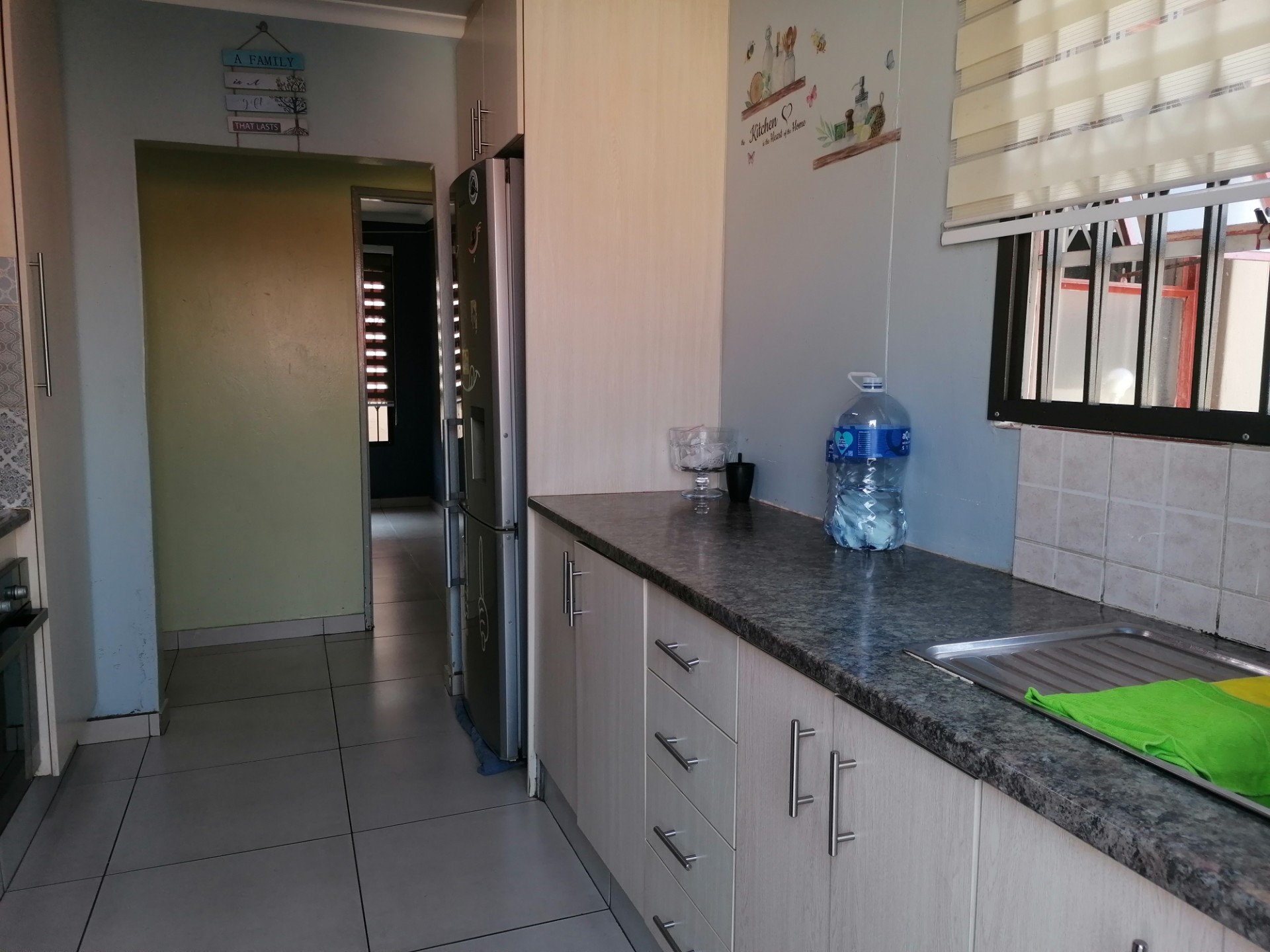 House for sale in Riverlea, Johannesburg, 250 m²