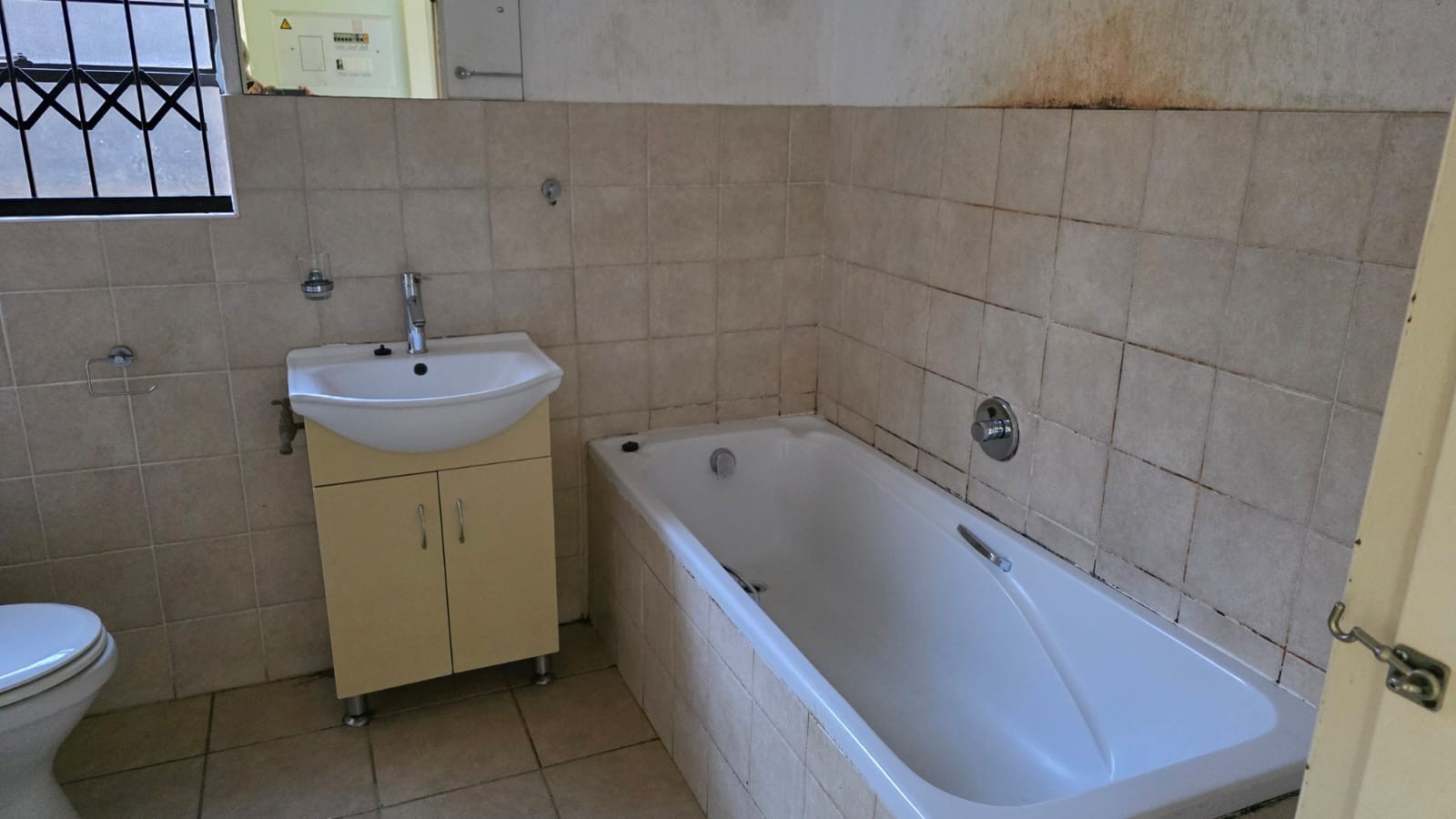 Townhouse for sale in Georginia, Roodepoort, 52 m²