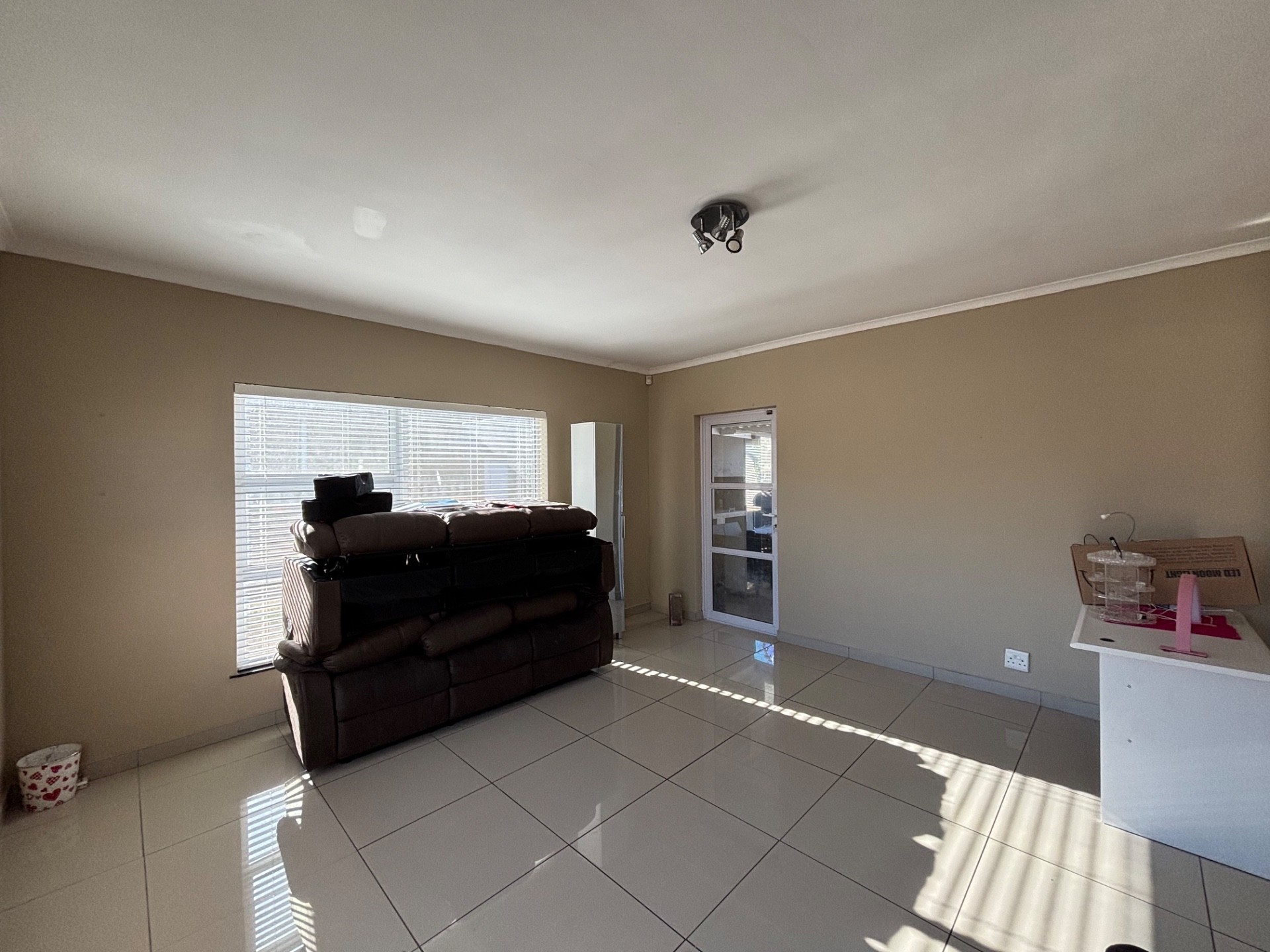 House for rent in Welgelegen 3, Welgelegen, Parow, 227 m²