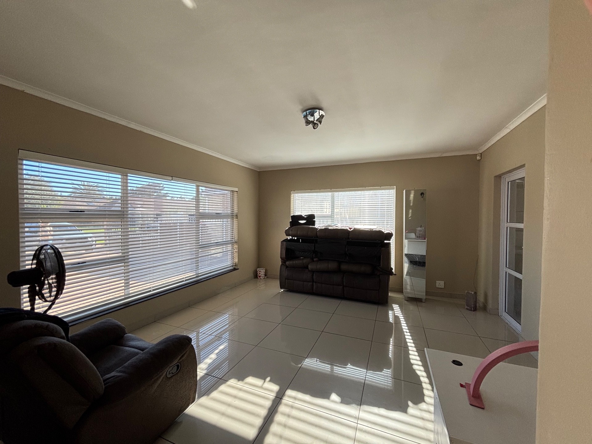 House for rent in Welgelegen 3, Welgelegen, Parow, 227 m²