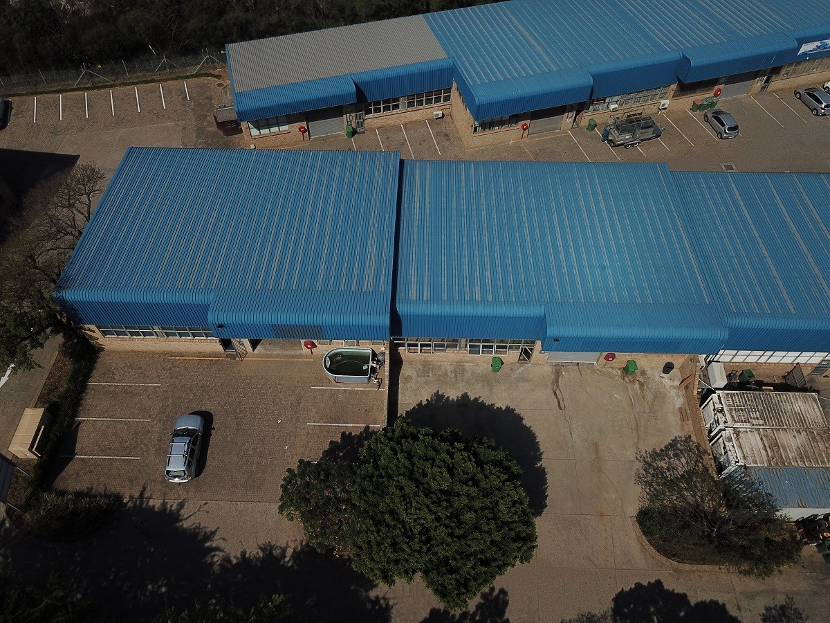 Warehouse for rent in Glen Anil, Durban North, KwaZulu Natal, 396 m²