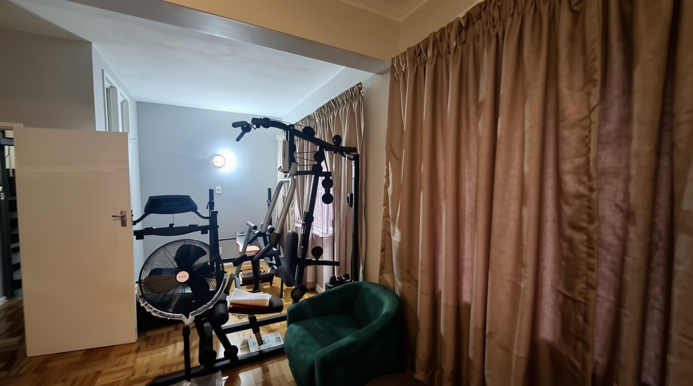 Apartment For Sale in Humewood, Port Elizabeth 4