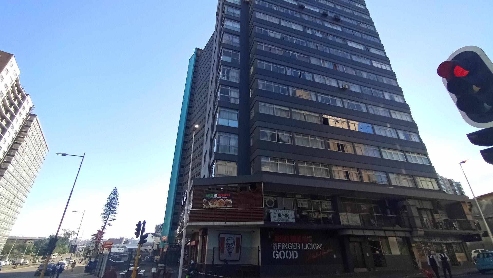 Apartment for sale in North Beach, Durban, KwaZulu Natal, 74 m²