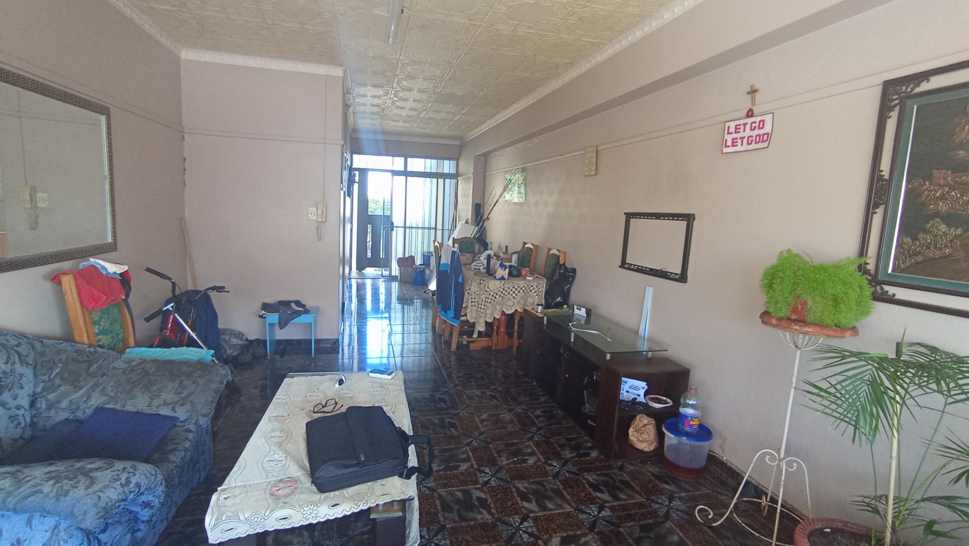 Apartment for sale in North Beach, Durban, KwaZulu Natal, 74 m²