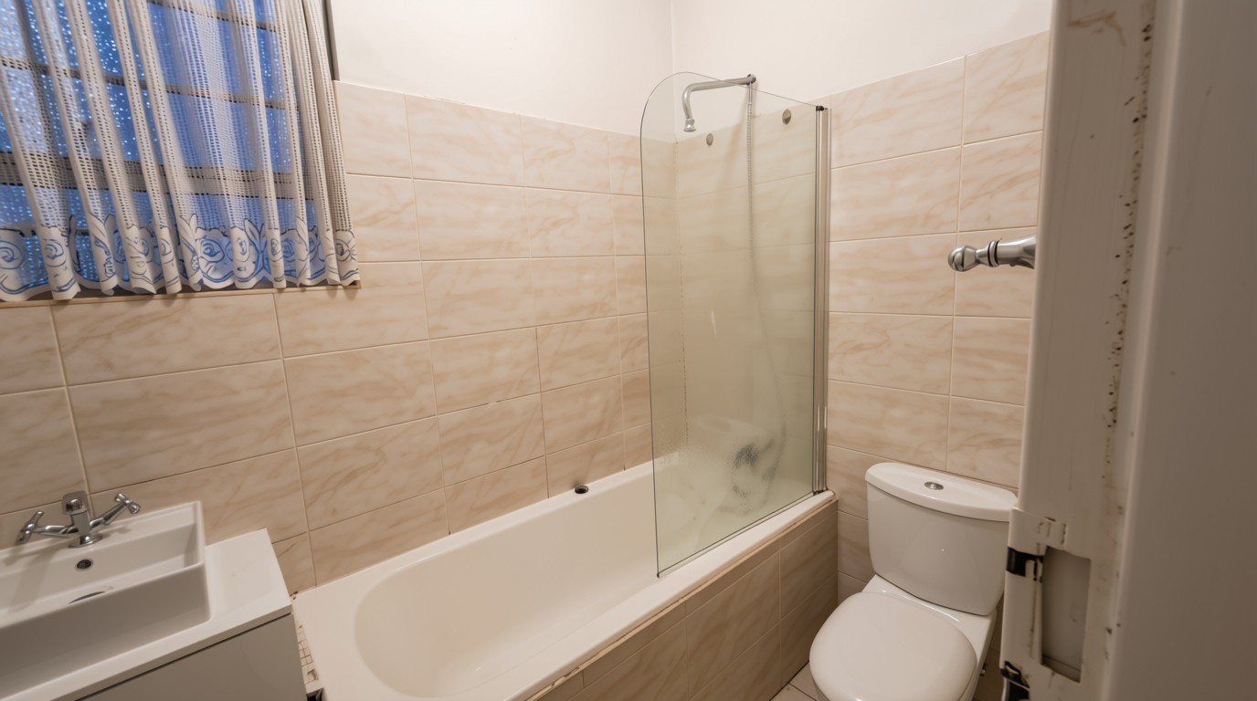 Apartment For Sale in Humewood, Port Elizabeth 5