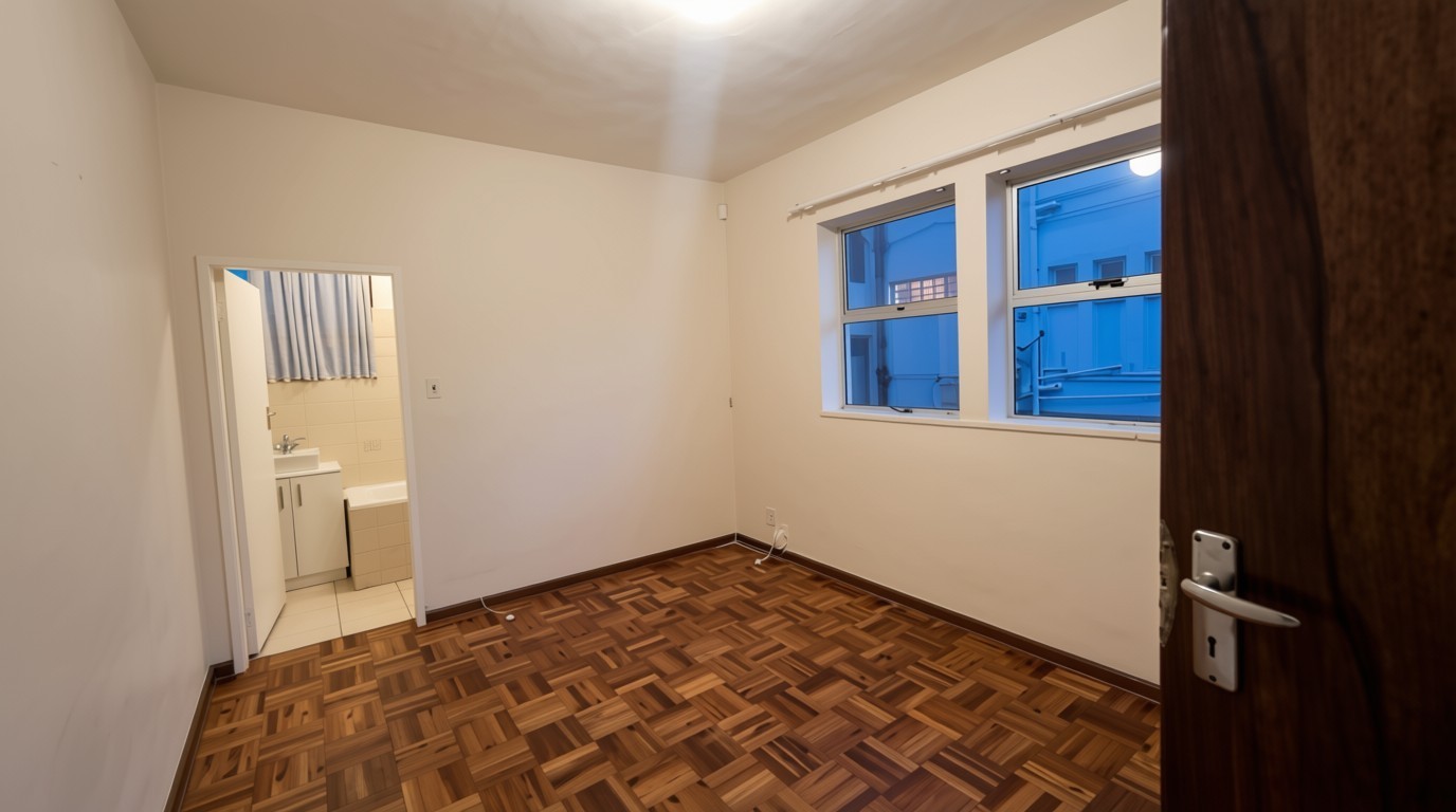 Apartment For Sale in Humewood, Port Elizabeth 4