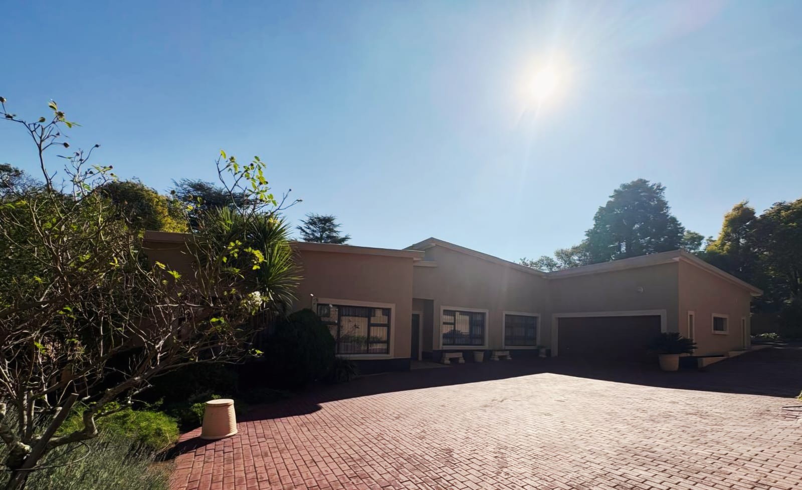 House for sale in Signal Hill, Newcastle, KwaZulu Natal, 2112 m²
