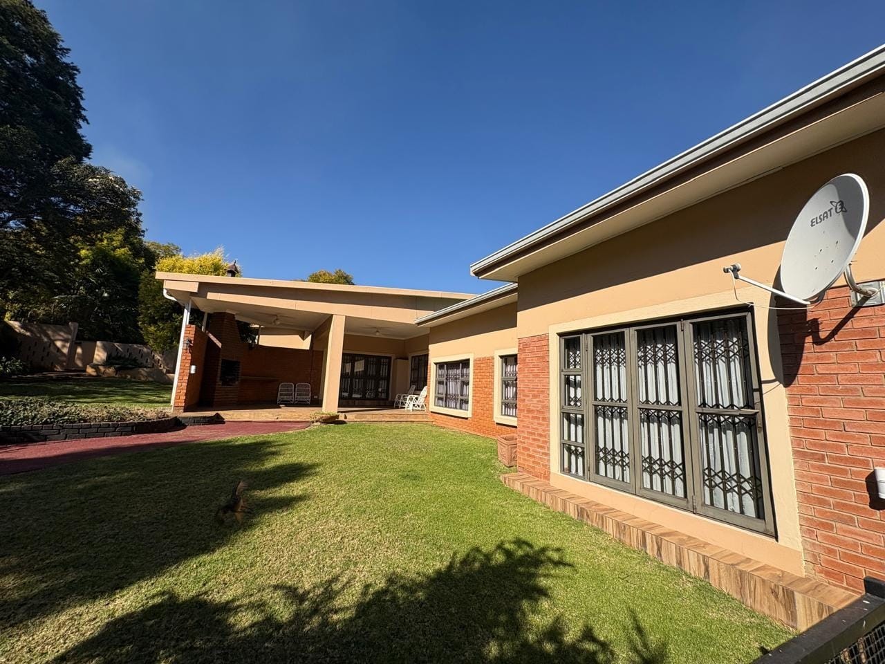 House for sale in Signal Hill, Newcastle, KwaZulu Natal, 2112 m²
