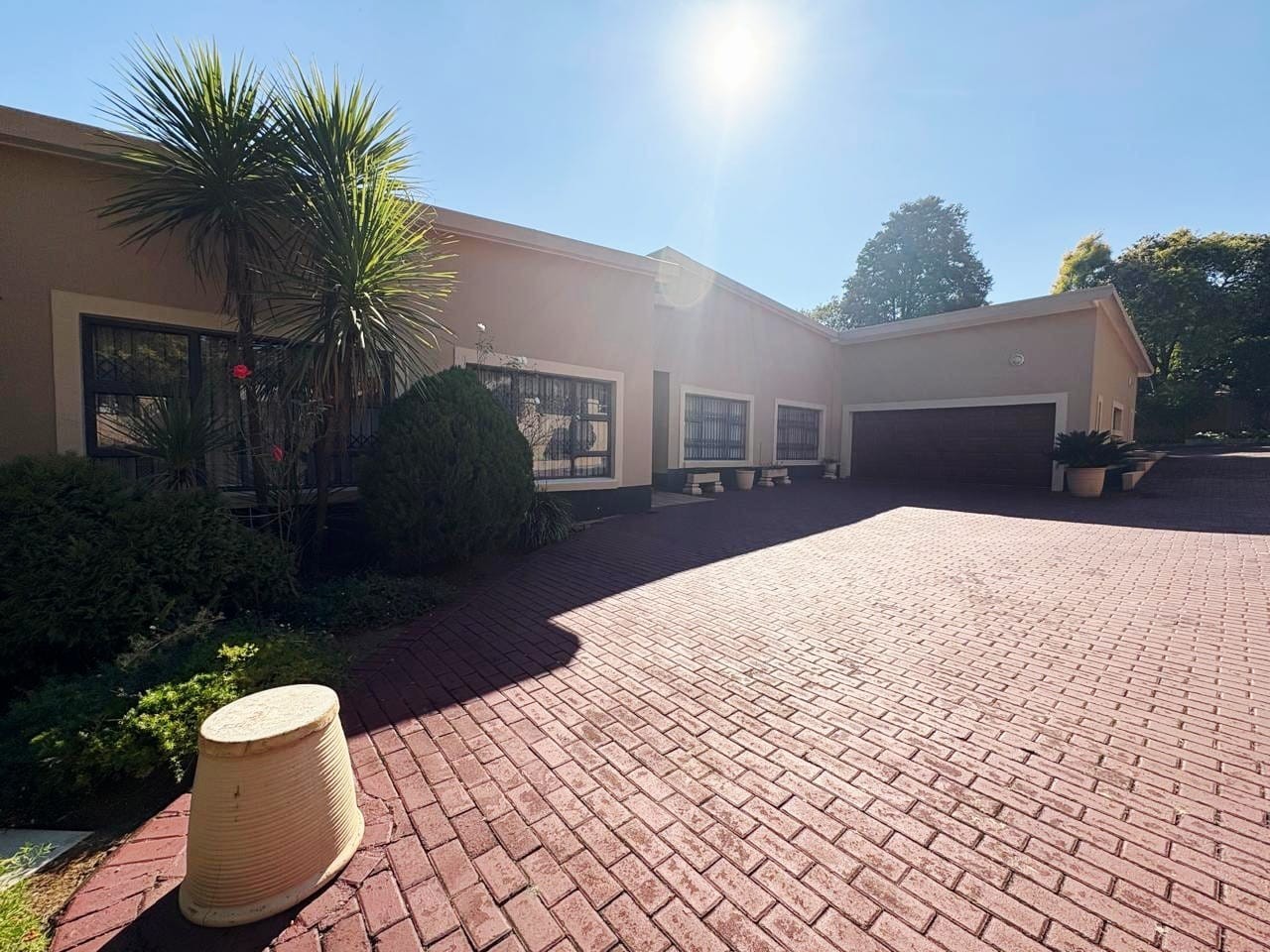 House for sale in Signal Hill, Newcastle, KwaZulu Natal, 2112 m²