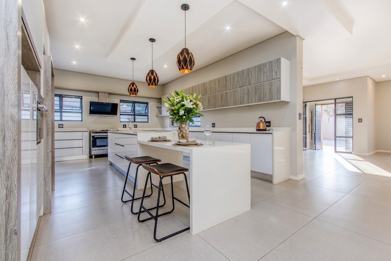 House for sale in Northcliff, Randburg, 382 m²