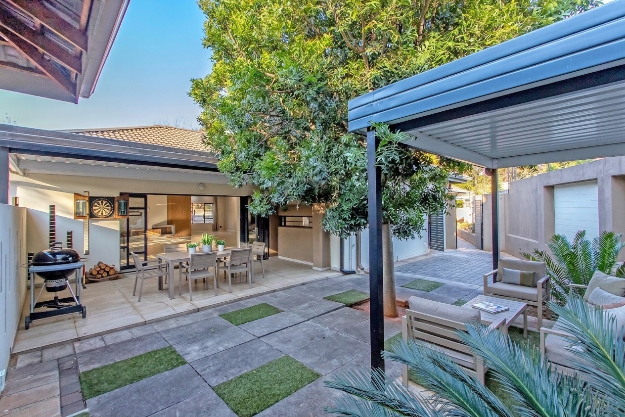 House for sale in Northcliff, Randburg, 382 m²