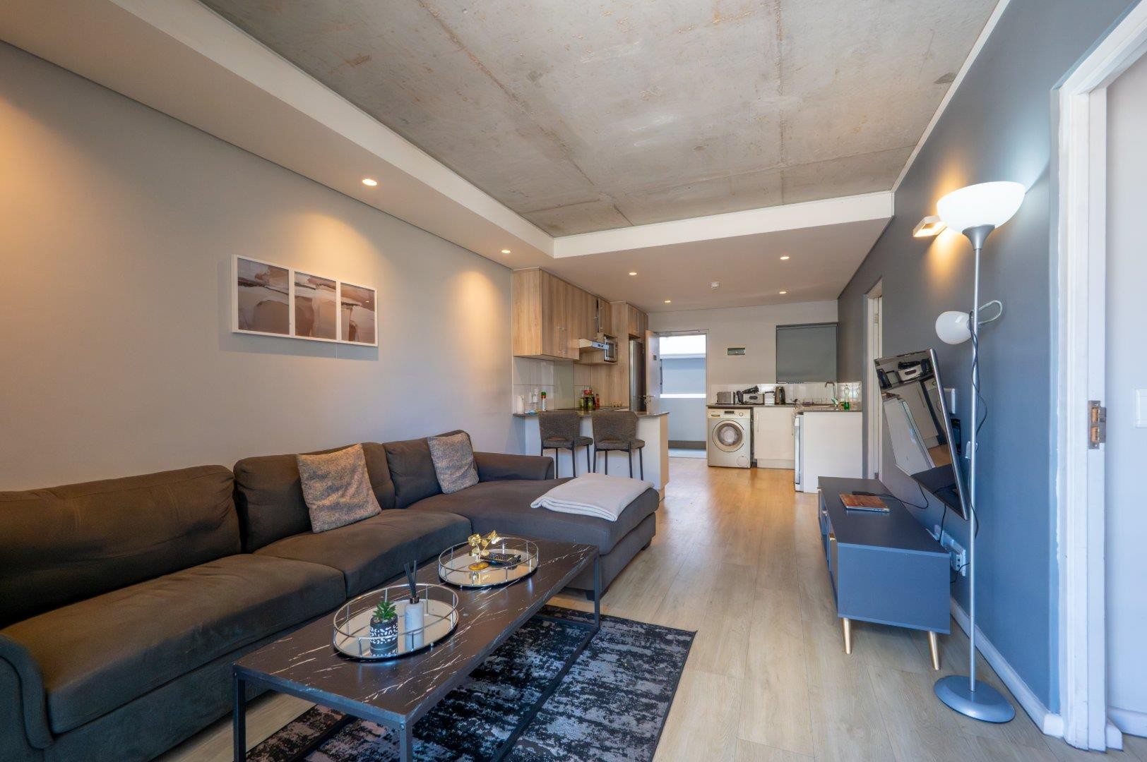 Apartment for sale in Woodstock, Cape Town, 61 m²